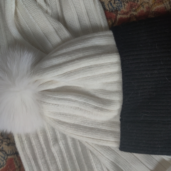 Loro Piana hat + scarf bundle NWT - Picture 3 of 9
